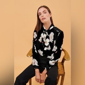Tucker NYC Clara Bow Blouse | Black Poppies